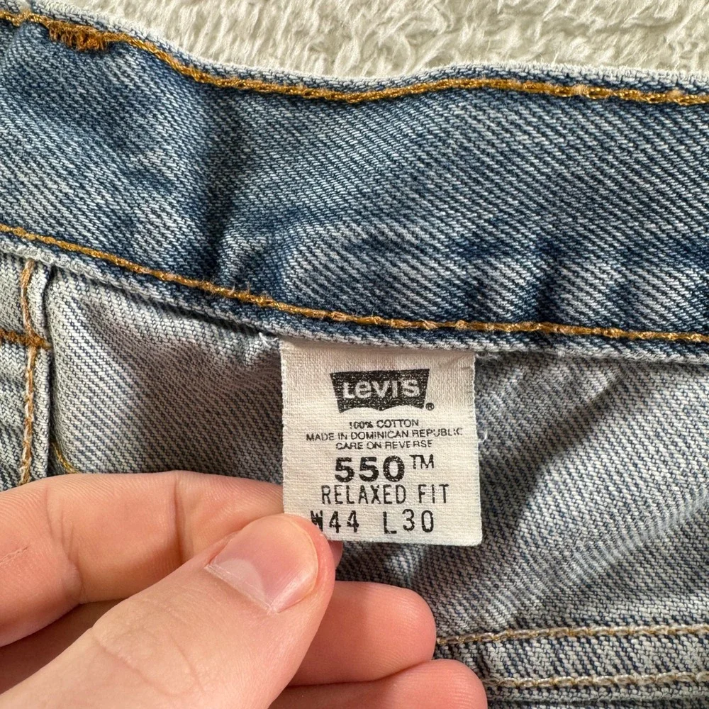 Levis 550 Relaxed Fit Straight Mens‎ Tag 44x30 Western Light Wash Blue Denim